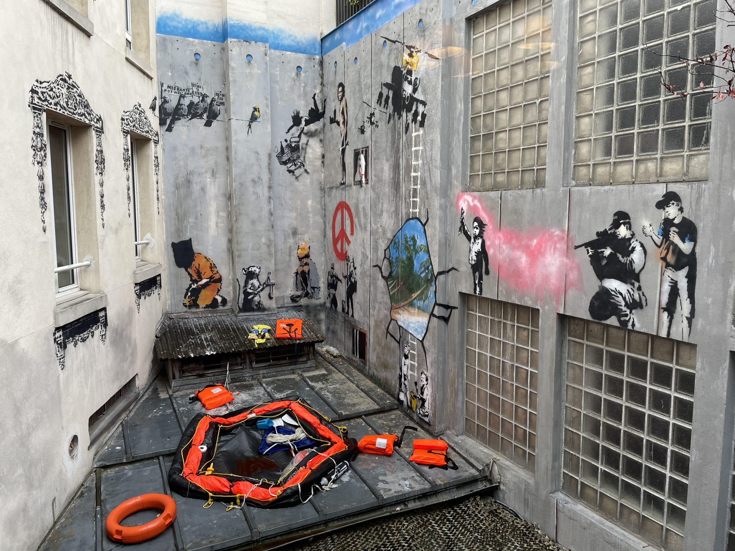 Galerie Le Walled Off Hotel à Paris